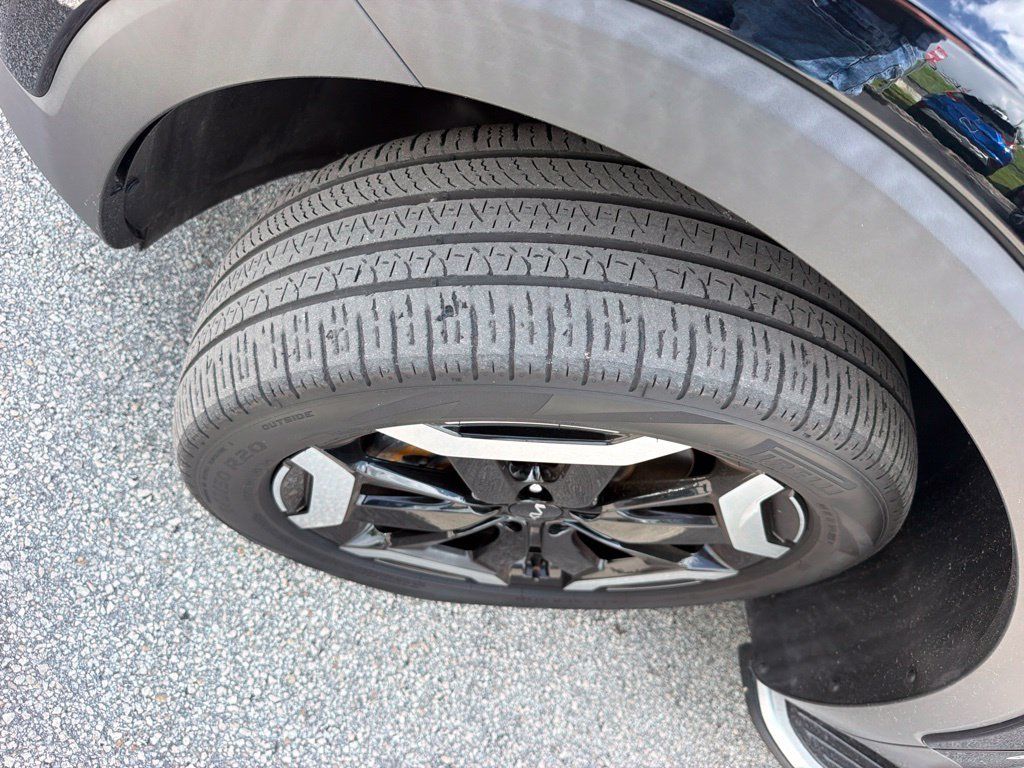 Used 2023 Kia Telluride S AWD/4WD image 10