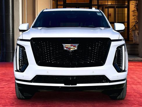 New 2026 Cadillac Escalade Platinum Sport AWD/4WD image 3