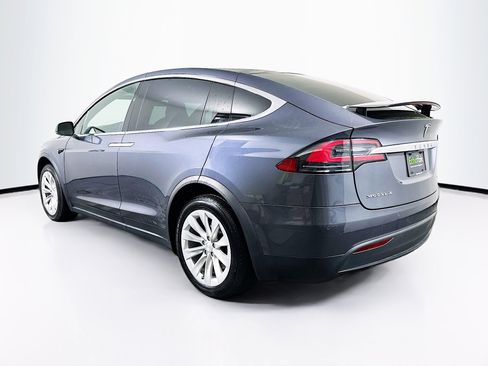 Used 2018 Tesla Model X 100D image 5