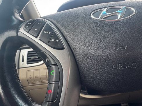 Used 2013 Hyundai Elantra GT w/ Touch & Go Pkg image 28