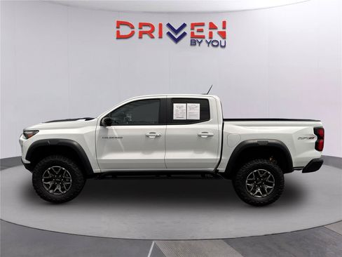 Used 2023 Chevrolet Colorado ZR2 w/ ZR2 Convenience Package III AWD/4WD image 7