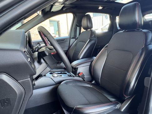 Used 2024 Ford Escape ST-Line w/ Tech Pack #1 AWD/4WD image 11