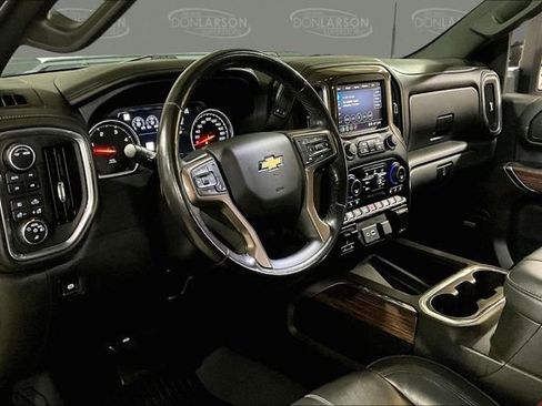Used 2023 Chevrolet Silverado 2500 High Country image 18