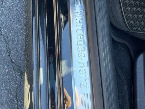 Used 2019 Mercedes-Benz E 300 4MATIC image 22