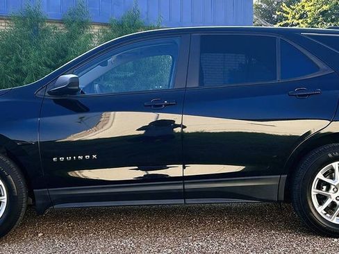 Used 2022 Chevrolet Equinox LS w/ LS Convenience Package FWD image 14