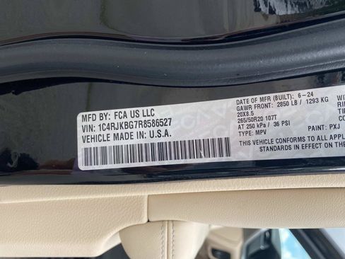Used 2024 Jeep Grand Cherokee L Limited w/ Trailer Tow Package AWD/4WD image 26