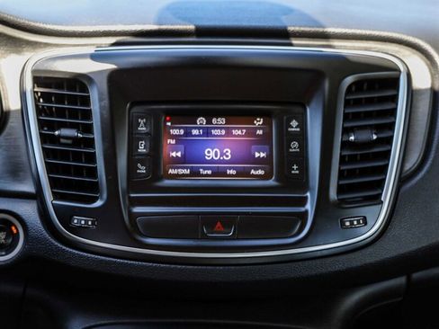 Used 2015 Chrysler 200 Limited w/ Convenience Group FWD image 19