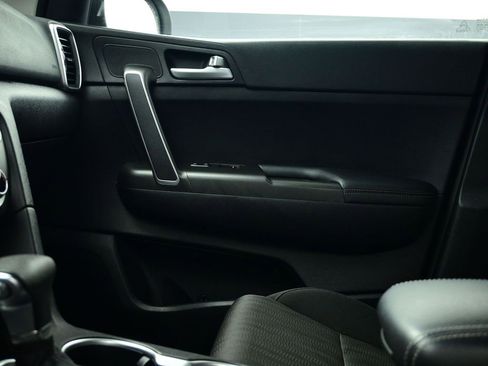 Certified 2020 Kia Sportage LX image 27