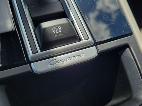 Used 2020 Porsche Cayenne S image 21