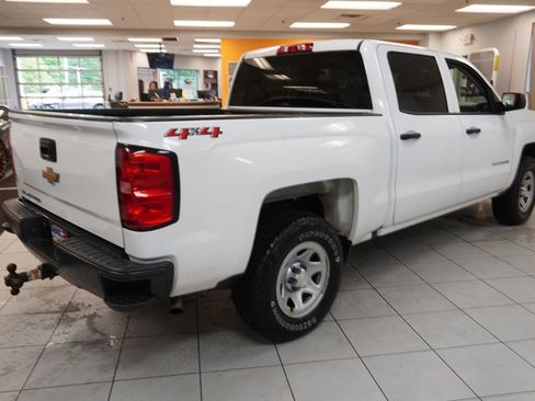 Used 2018 Chevrolet Silverado 1500 W/T w/ WT Convenience Package AWD/4WD image 11