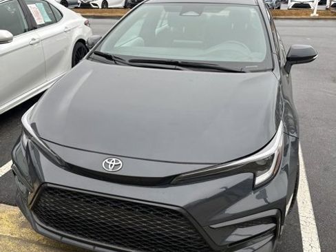 Certified 2025 Toyota Corolla SE image 1