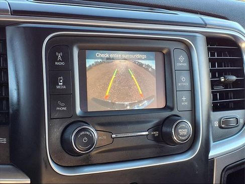 Used 2022 RAM 1500 Classic SLT image 14