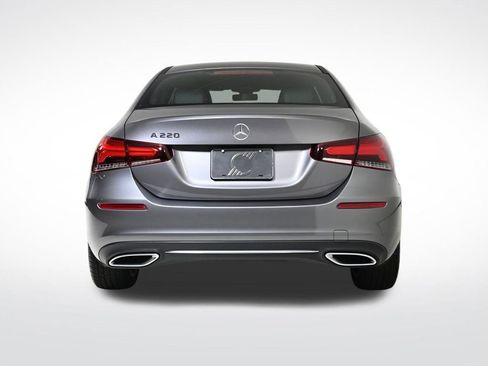 Used 2022 Mercedes-Benz A 220 image 4
