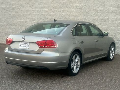 Used 2014 Volkswagen Passat TDI SE image 6