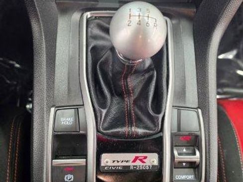 Used 2019 Honda Civic Type R image 22