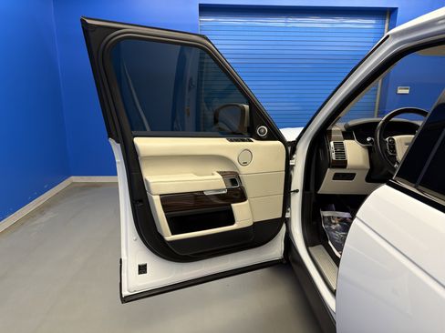 Used 2014 Land Rover Range Rover HSE AWD/4WD image 10