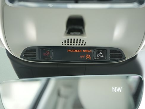 Used 2020 Volvo S60 T5 Momentum w/ Protection Package FWD image 21