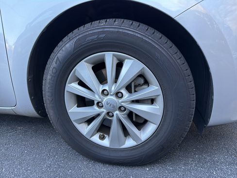 Used 2016 Kia Sedona LX w/ Option Group 020 image 14