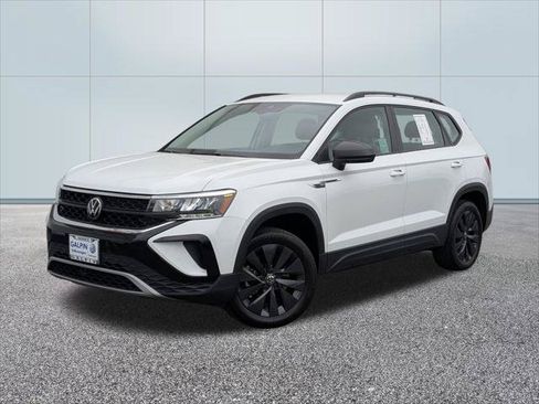 Certified 2024 Volkswagen Taos S FWD image 1