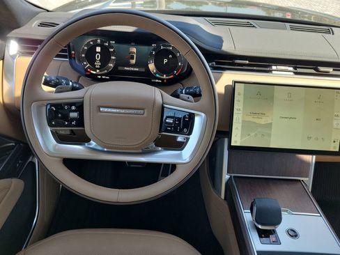 New 2026 Land Rover Range Rover Long Wheelbase SE AWD/4WD image 19