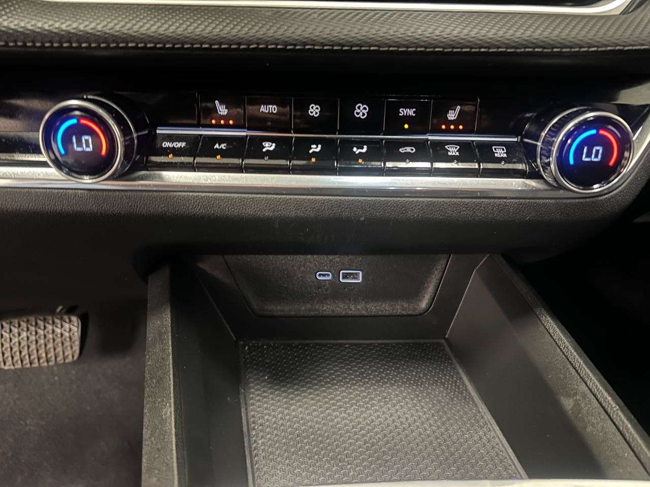 Used 2025 Chevrolet Equinox LT w/ Convenience Package II FWD image 42