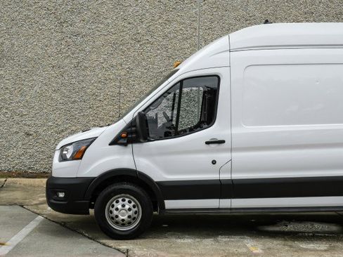 Used 2022 Ford Transit 350 148 High Roof Extended AWD image 17