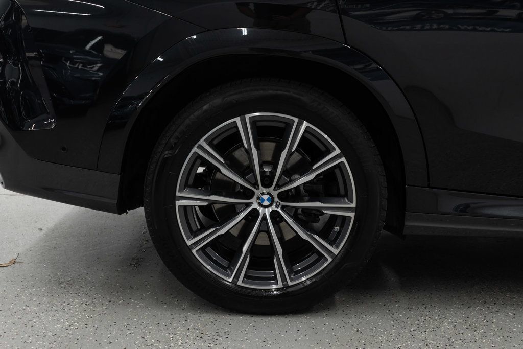 Used 2026 BMW X6 xDrive40i AWD/4WD image 43