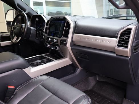 Used 2022 Ford F250 Lariat w/ Lariat Ultimate Package image 17
