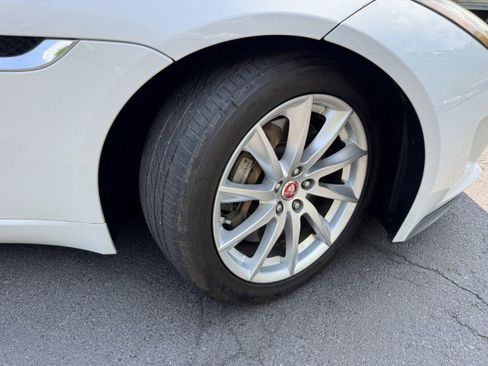 Used 2017 Jaguar F-TYPE Coupe RWD image 34