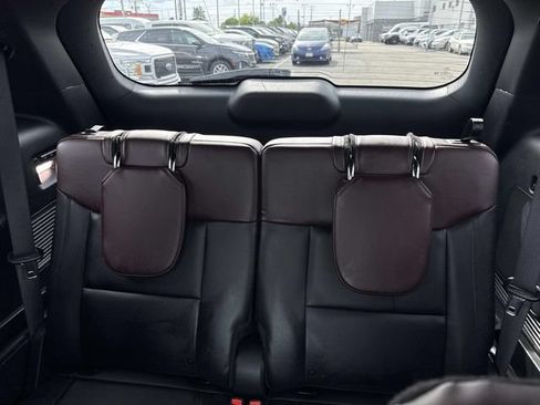 Used 2023 Ford Explorer Platinum w/ Technology Package AWD/4WD image 21