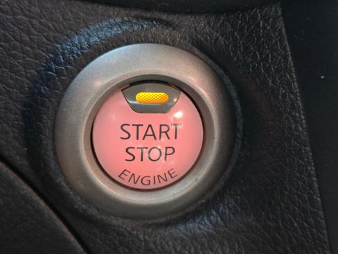 Used 2017 Nissan Sentra SV w/ Style Package FWD image 32