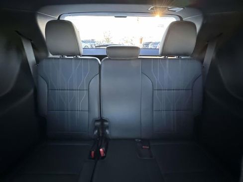 Used 2025 Buick Enclave Avenir w/ Super Cruise Package image 36