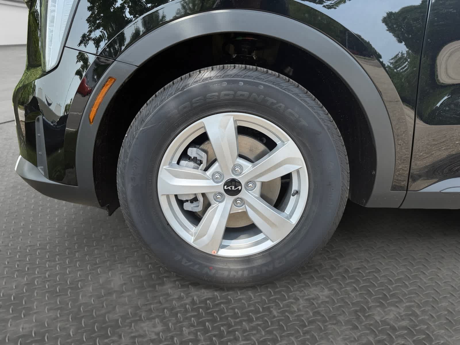 New 2026 Kia Sorento LX FWD image 9