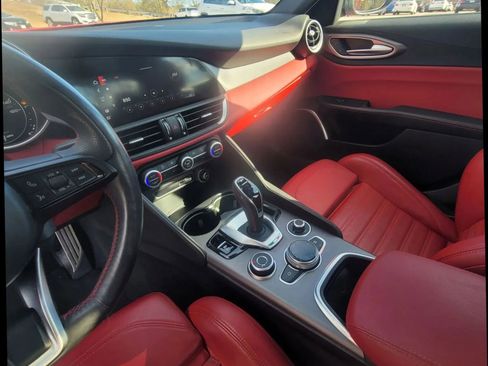 Used 2021 Alfa Romeo Giulia Ti Sport image 22