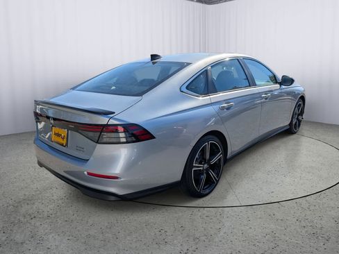 Certified 2025 Honda Accord Sport image 3