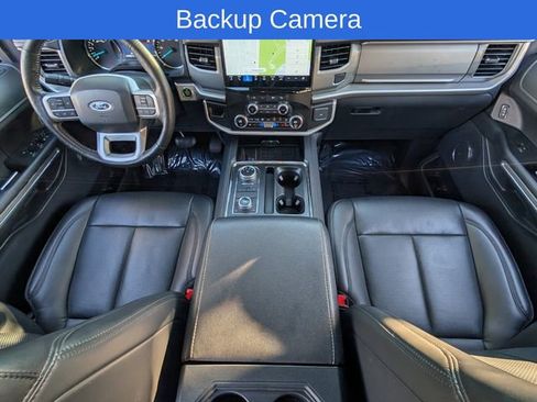 Used 2024 Ford Expedition XLT image 11