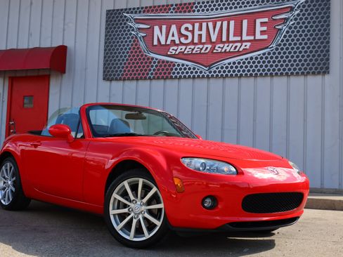 Used 2006 MAZDA MX-5 Miata Grand Touring image 1