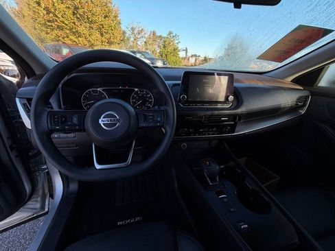 Certified 2021 Nissan Rogue SV image 19