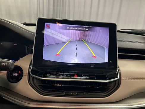 Used 2024 Jeep Compass Limited w/ Elite Group image 17