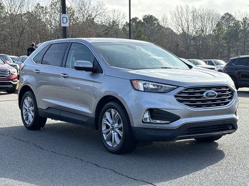 Used 2022 Ford Edge Titanium image 7