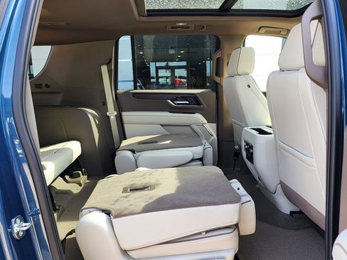 New 2026 GMC Yukon XL Denali w/ Sun & Power Step Package AWD/4WD image 52