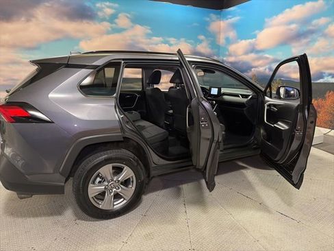 Used 2022 Toyota RAV4 XLE AWD/4WD image 48
