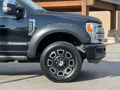 Used 2019 Ford F350 Platinum w/ Platinum Ultimate Package AWD/4WD image 10