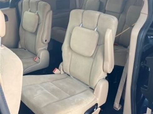 Used 2016 Dodge Grand Caravan SE w/ Quick Order Package 29E SE image 10