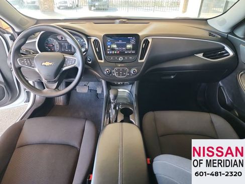 Used 2023 Chevrolet Malibu LT image 16