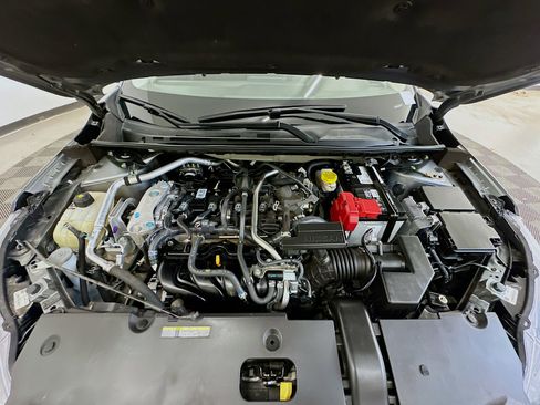 Used 2024 Nissan Sentra SV image 33