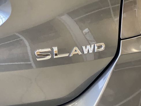 Used 2017 Nissan Rogue SL w/ SL Premium Package image 12