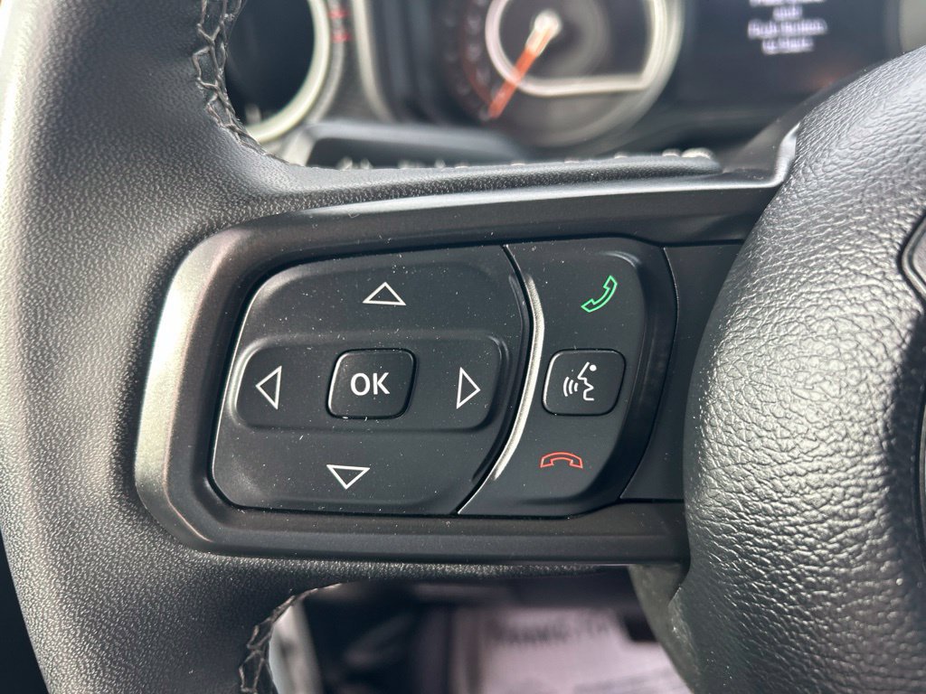 Used 2025 Jeep Wrangler Unlimited Rubicon AWD/4WD image 17