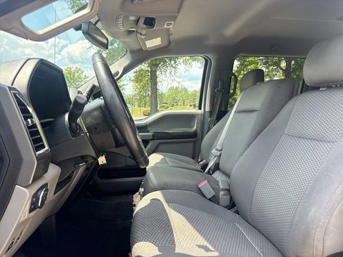 Used 2016 Ford F150 XLT w/ Equipment Group 302A Luxury RWD image 12