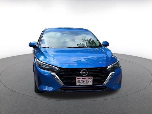 Used 2025 Nissan Sentra SV image 4